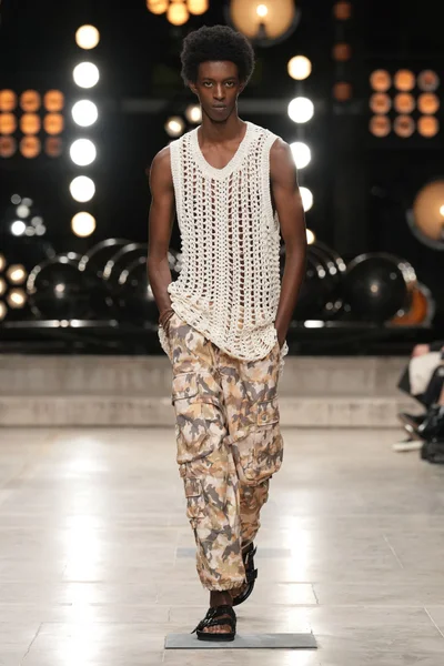 Look 23